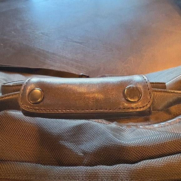 TUMI Black Leather Travel Bag - Picture 3 of 8